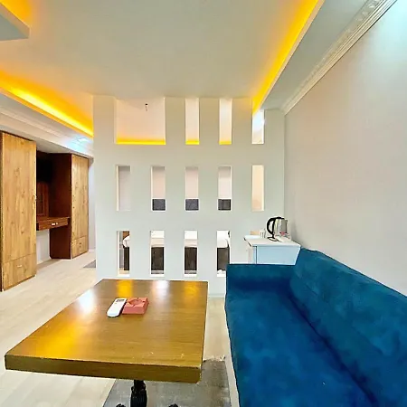 Hotel Biglife