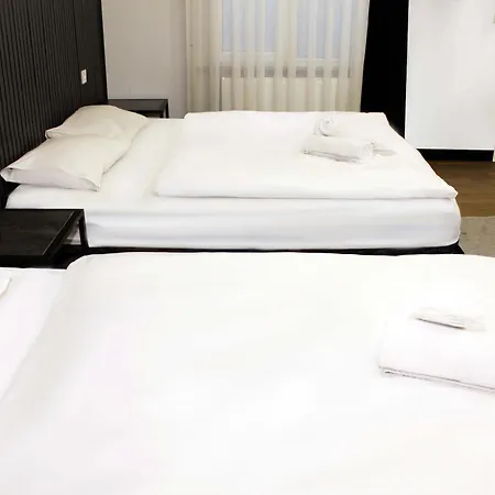 Hotel Biglife *