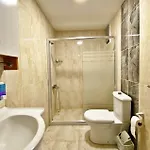 Biglife Hotel