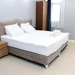 Hotel Biglife