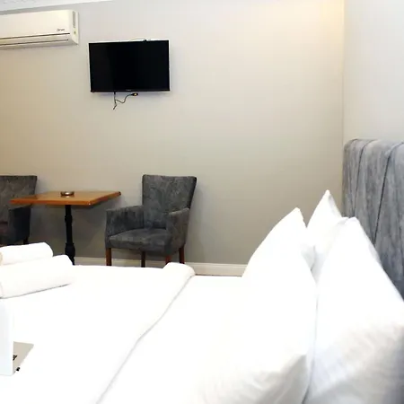 Hotel Biglife *