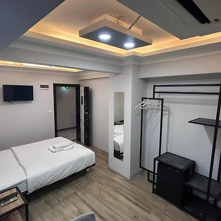 Biglife Hotel