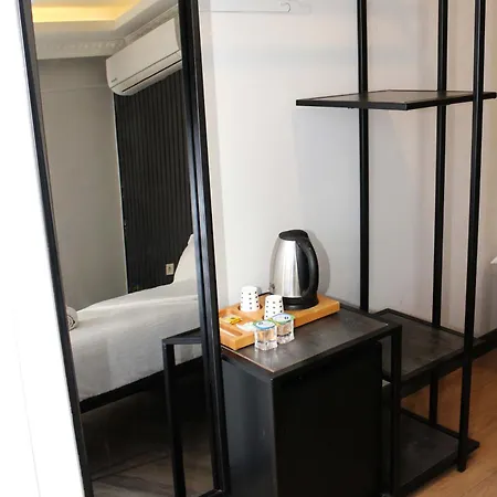 Hotel Biglife