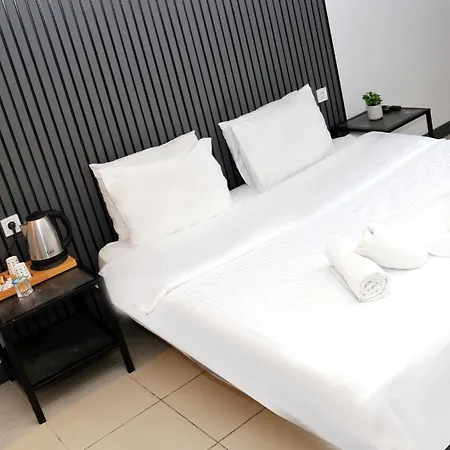 Hotel Biglife
