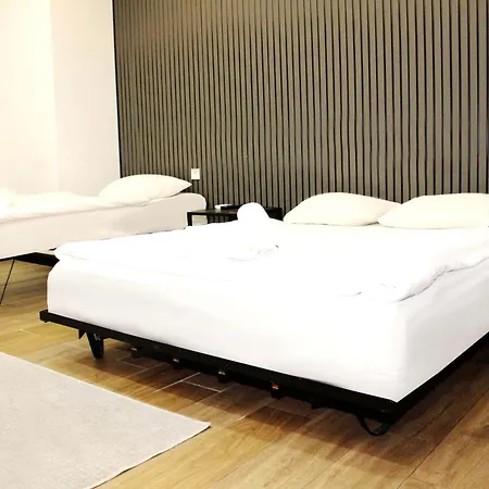 Biglife Hotel