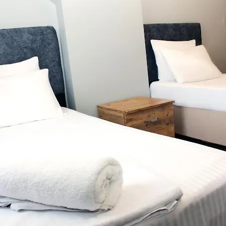 Hotel Biglife *